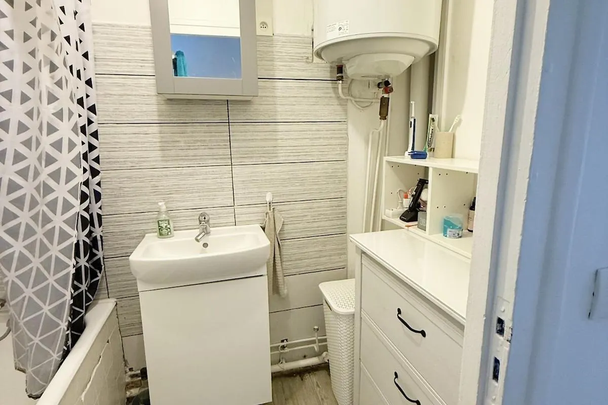 Grand Appartement Cosy Au Calme Montrouge