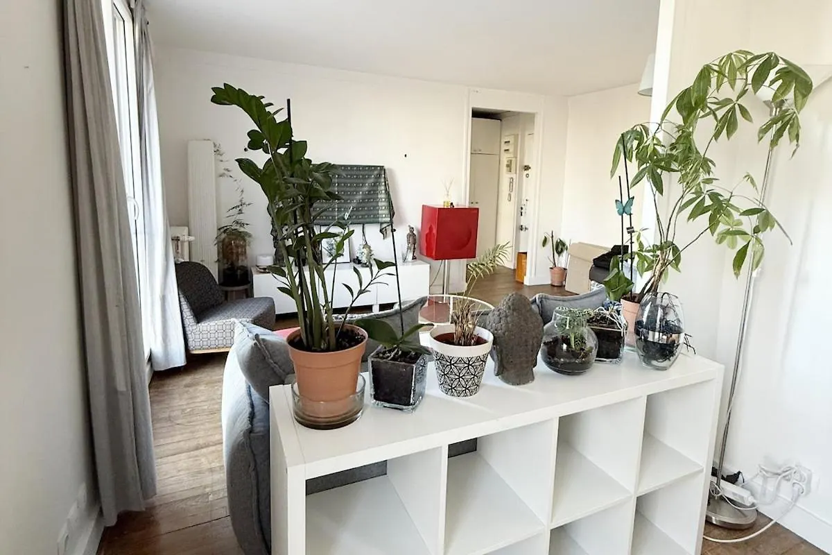 Grand Appartement Cosy Au Calme Montrouge 0*,  France